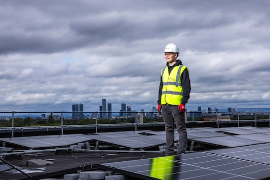 Photovoltaïque : Carrefour va produire de l'électricité avec ses parkings