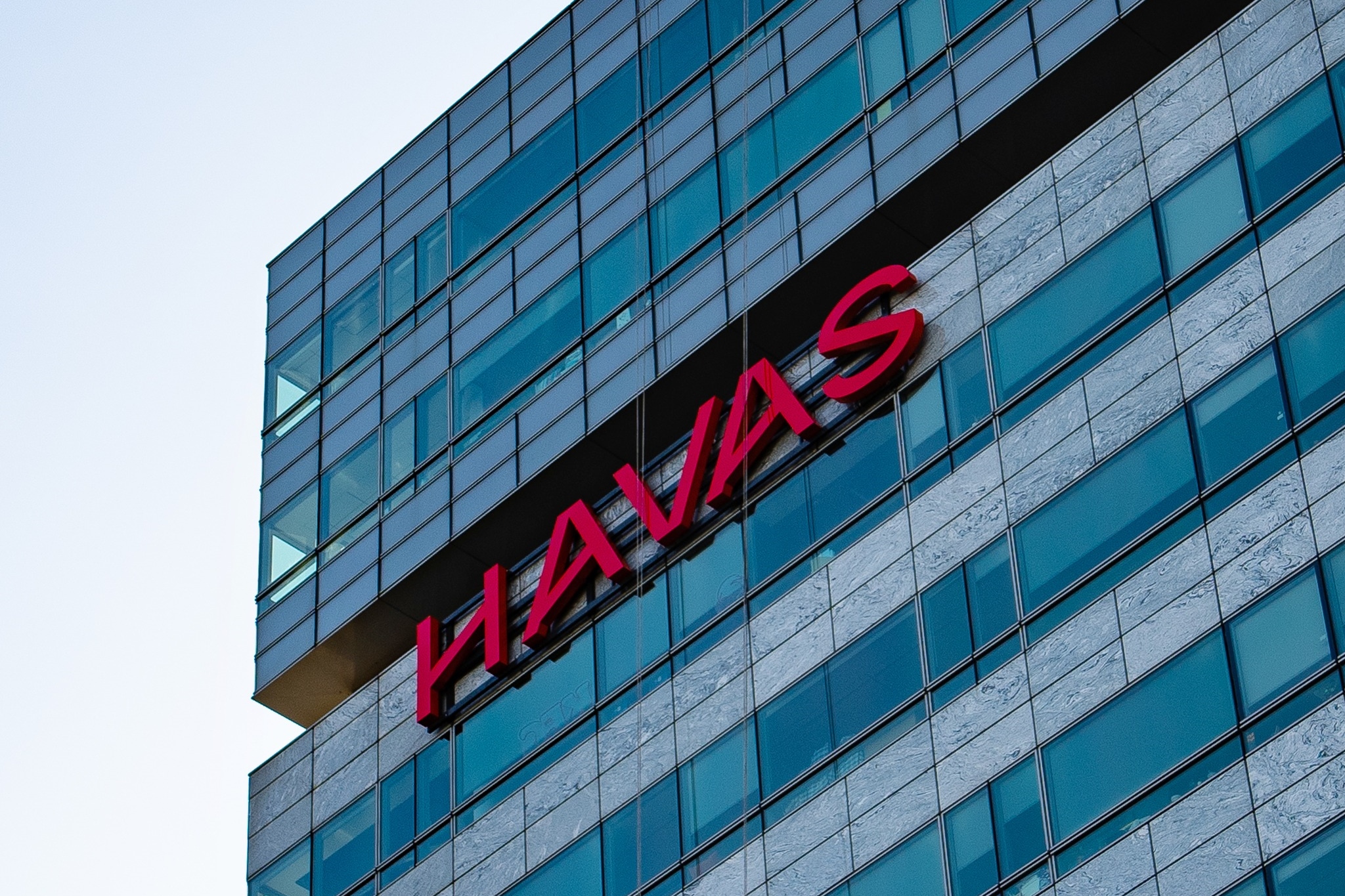 Havas perd sa certification B-Corp à cause d’un contrat avec Shell